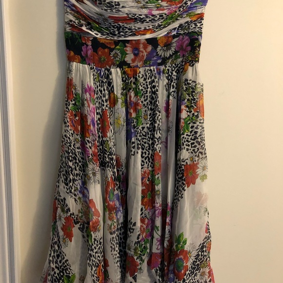 Floral Strapless dress - Picture 2 of 3